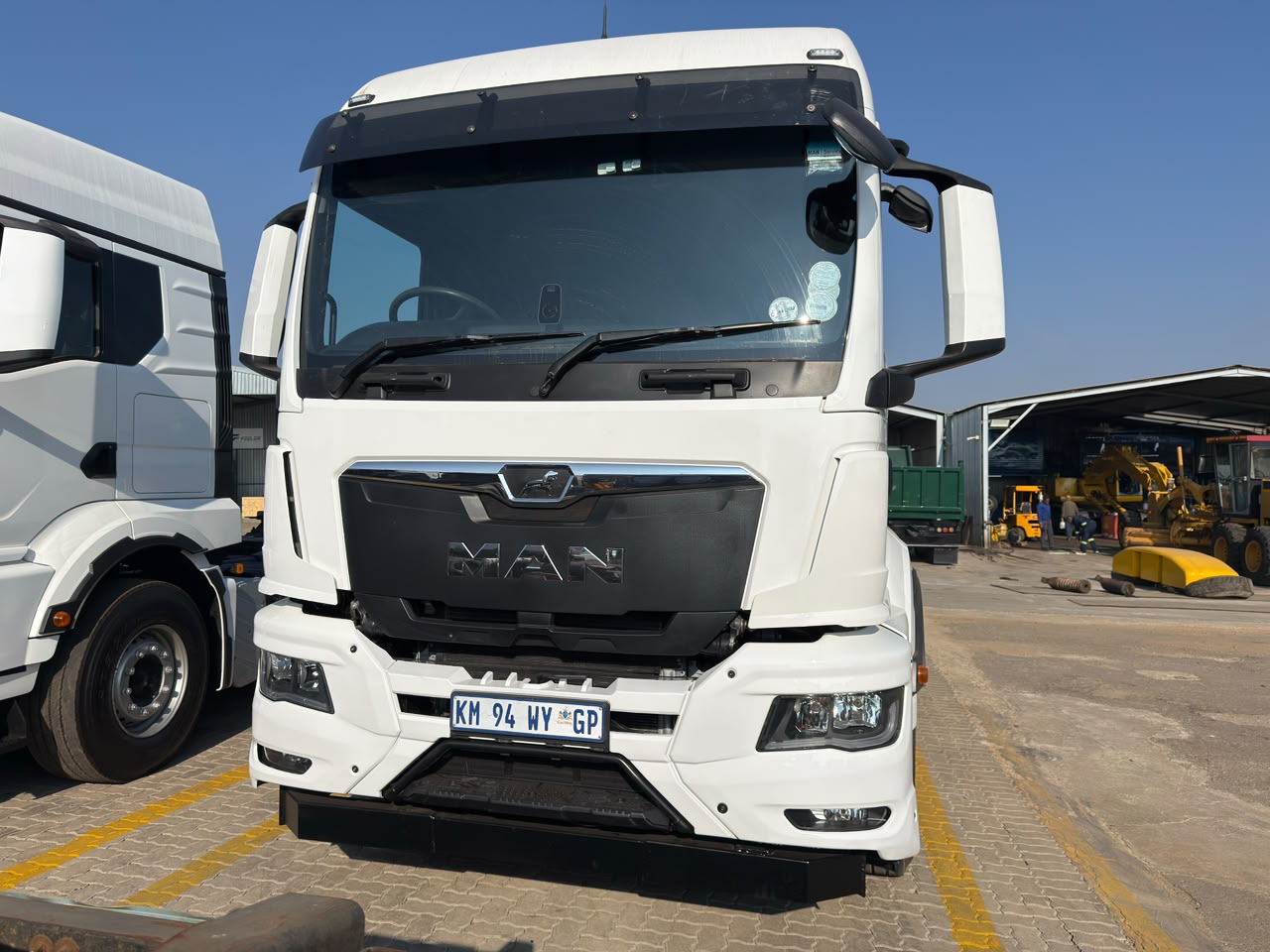 2022 MAN 27.480 TRUCK TRACTOR (IS1011)