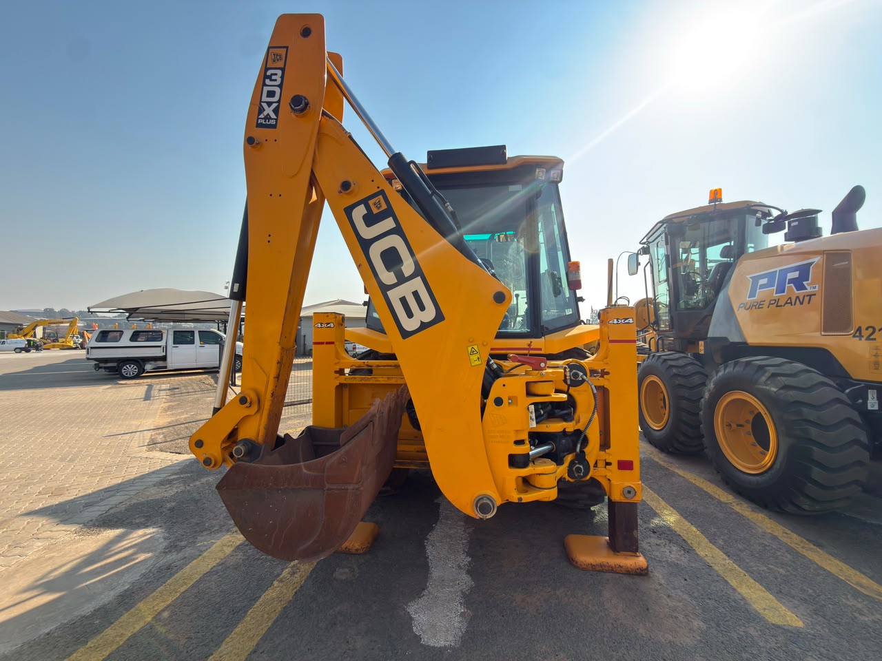 2023 JCB 4WD BACKHOE LOADER TLB (A1380)