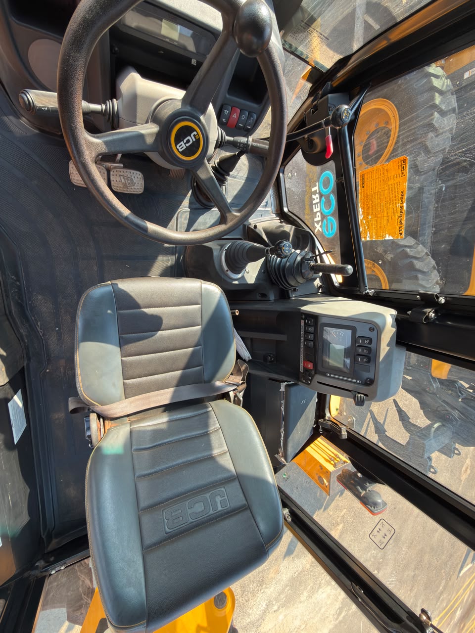 2023 JCB 4WD BACKHOE LOADER TLB (A1380)