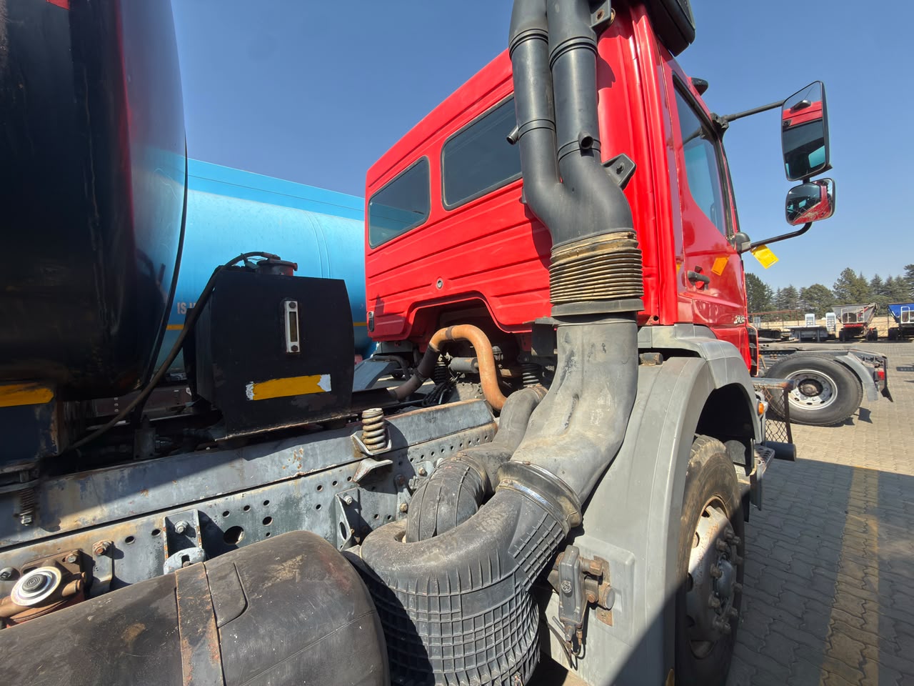 2006 MERCEDES BENZ 2628 AXOR WATERBOWSER (SN5875)