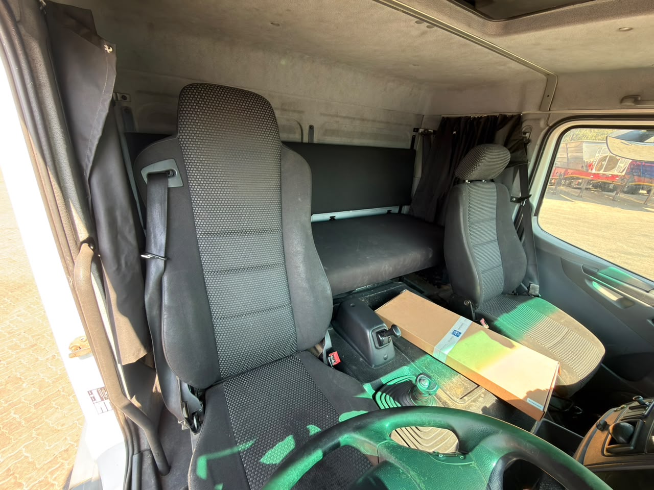 2013 MERCEDES BENZ AXOR 2628 FLAT DECK TRUCK (SN5881)