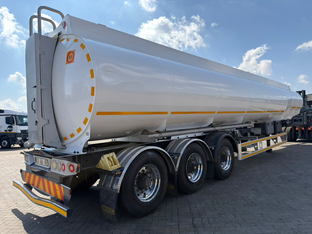 2020 HENRED FRUEHAUF TRIDEM FUEL TANKER (SN5542)