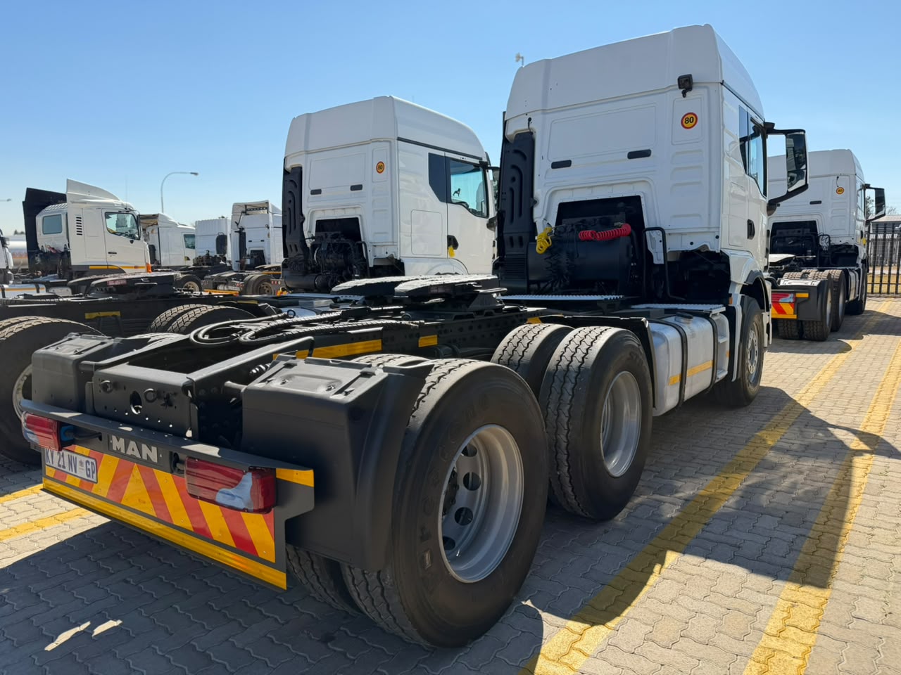 2023 MAN 27-480 TRUCK TRACTOR (IS1022)