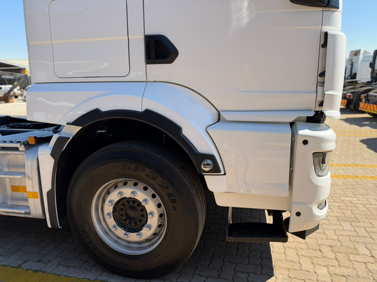 2022 MAN 27-480 TRUCK TRACTOR (IS1020)