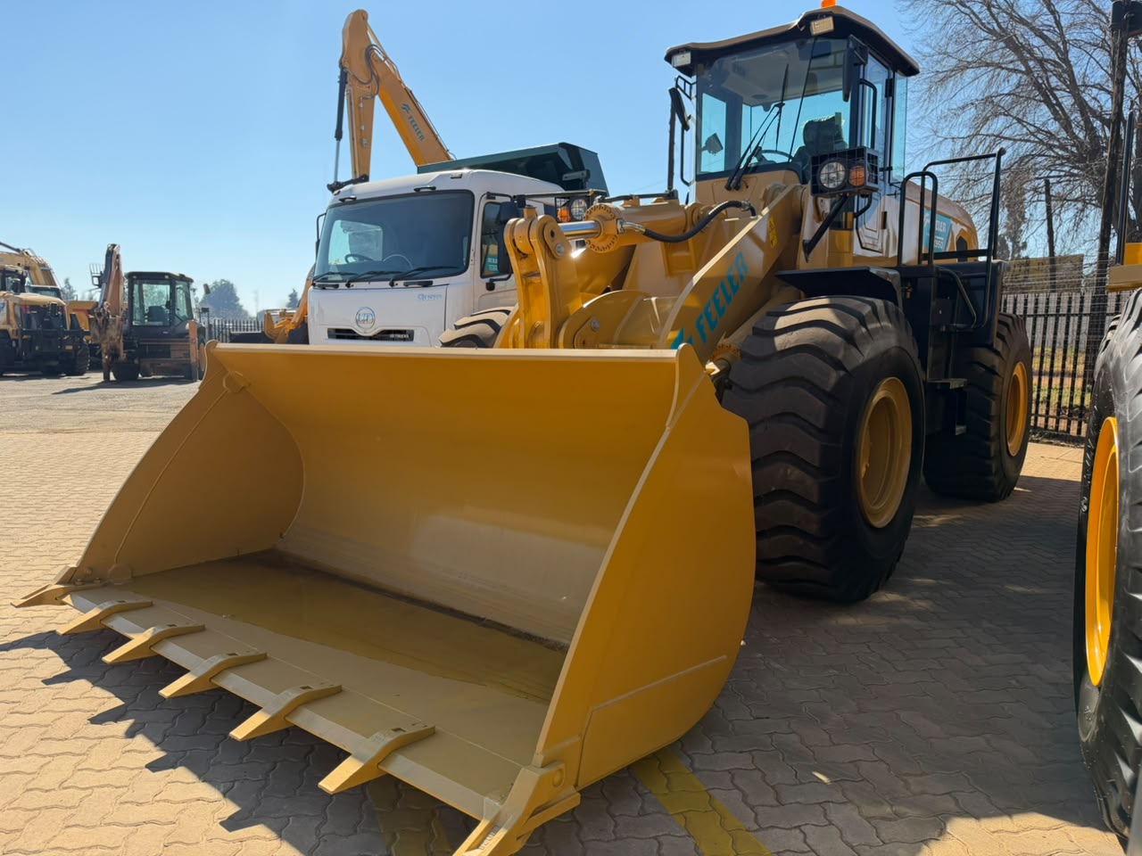NEW FEELER 5.0 TON WHEEL LOADER (VX950)