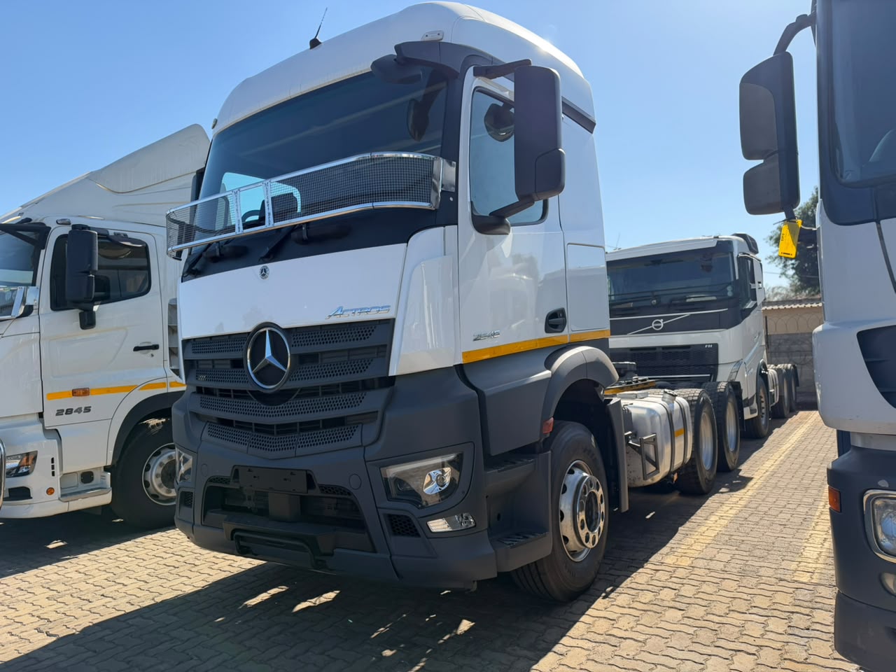 2025 MERCEDES BENZ ACTROS 2645 TRUCK TRACTOR (SN5882)