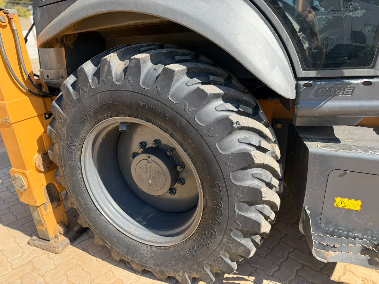2024 CASE 570T TLB (A1382)