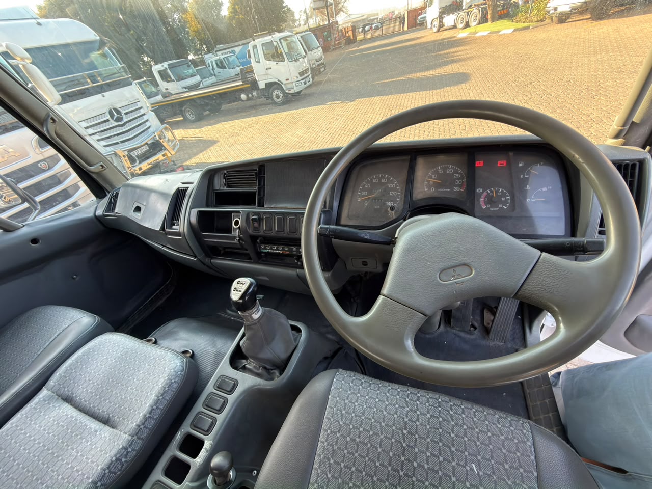 2008 FUSO FM15-253 6000L WATER BOWSER (A1230)