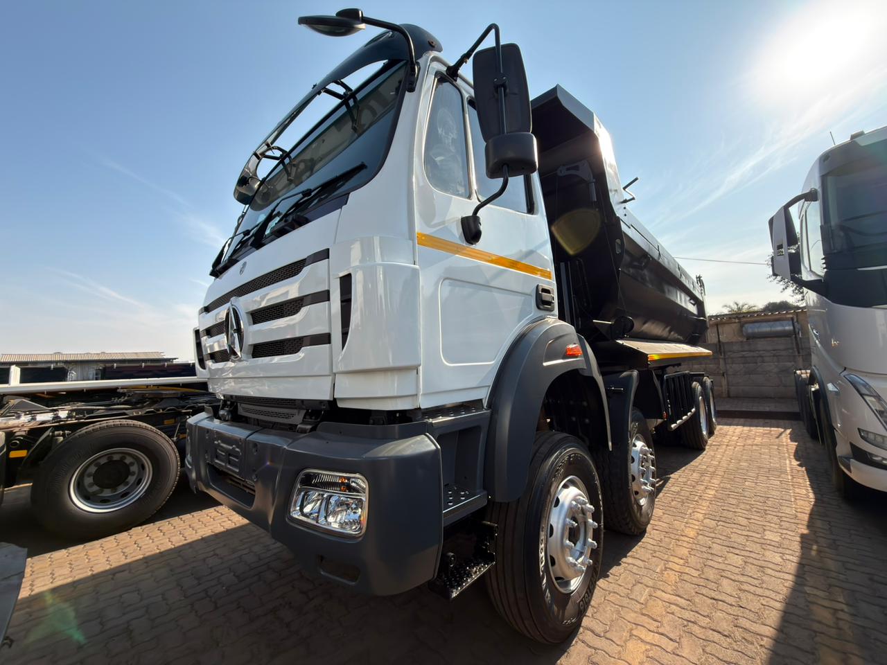 2019 POWERSTAR 4035 TWIN STEER TIPPER TRUCK (CS278)
