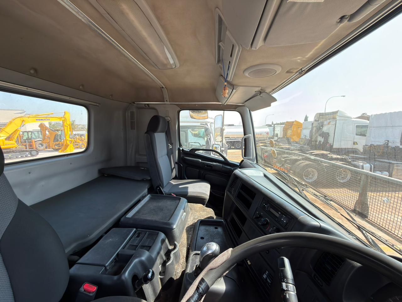 2020 HINO 2845 TRUCK TRACTOR (CS2210)