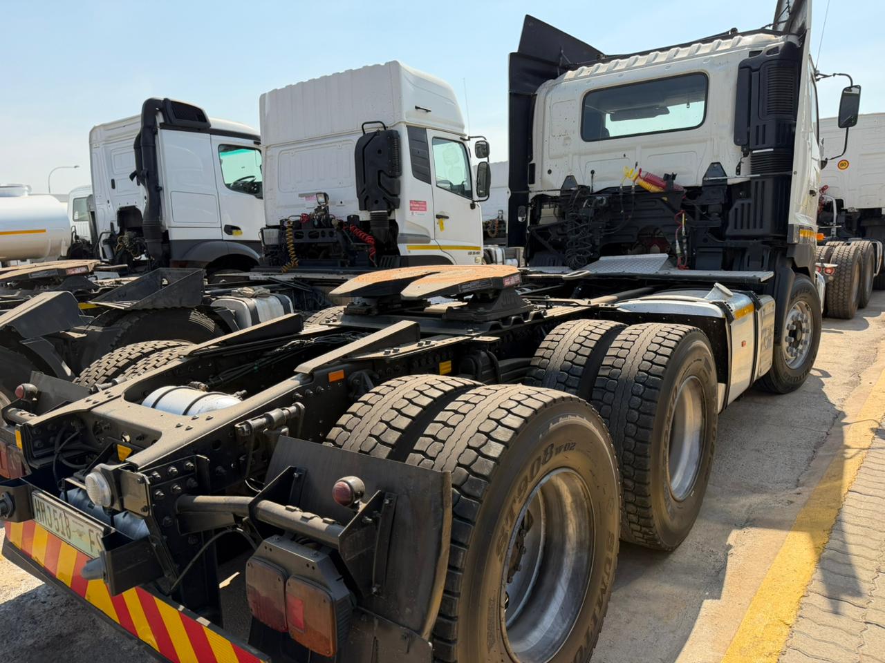 2020 HINO 2845 TRUCK TRACTOR (CS2210)