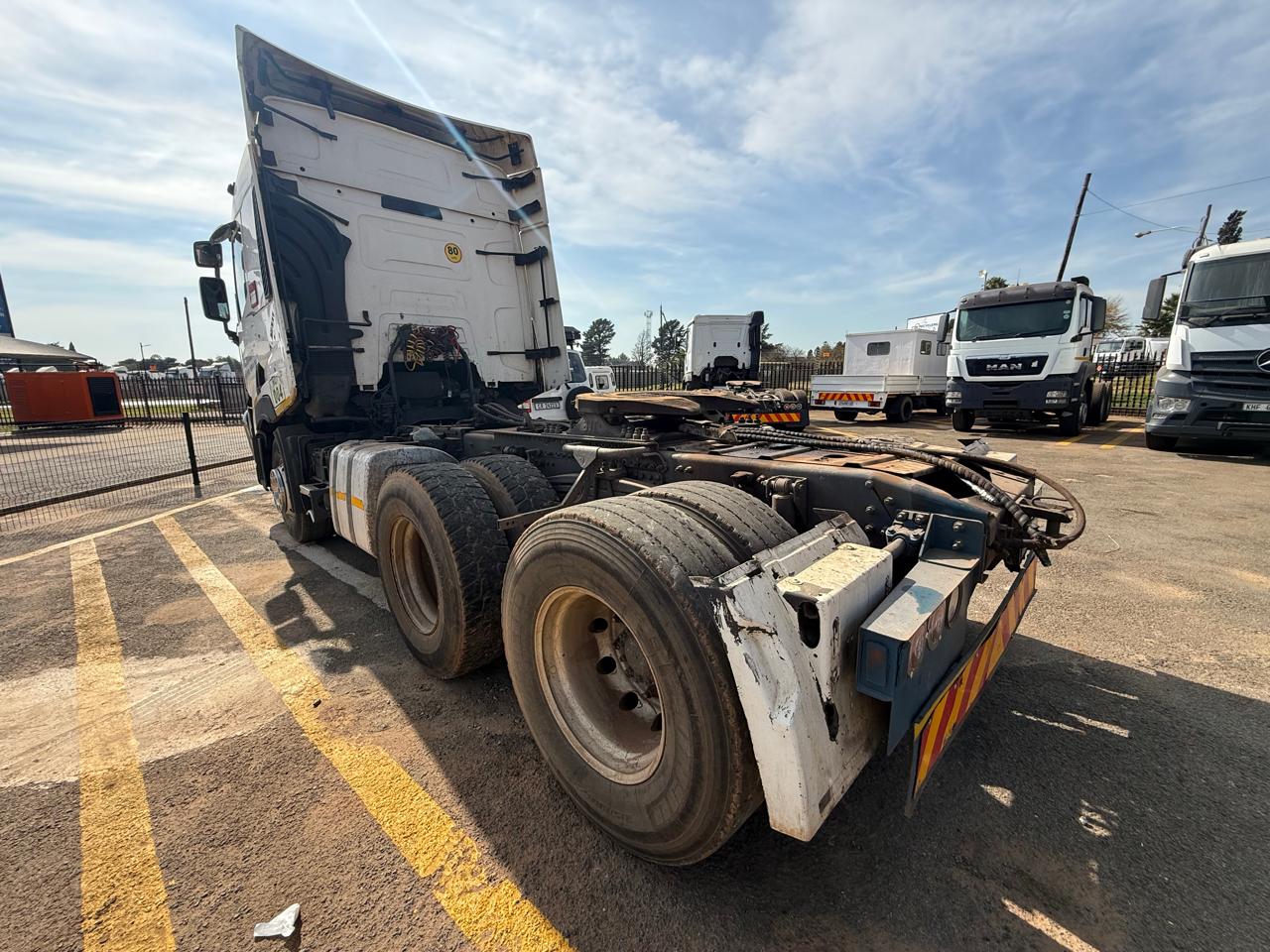 2015 RENAULT PREMIUM LANDER TRUCK (PCS628)