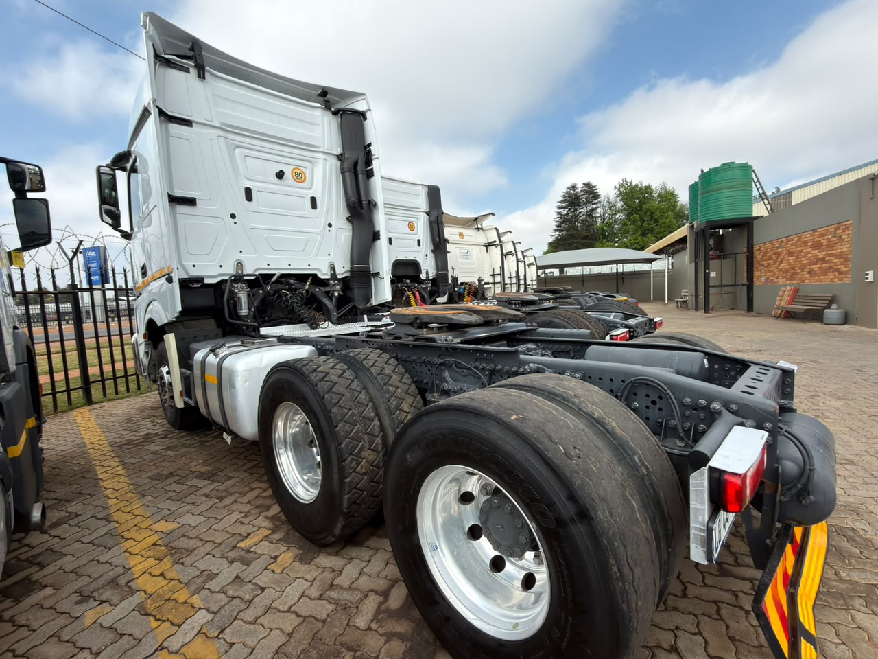 2023 MERCEDES BENZ ACTROS 2645 TRUCK TRACTOR (SN5895)
