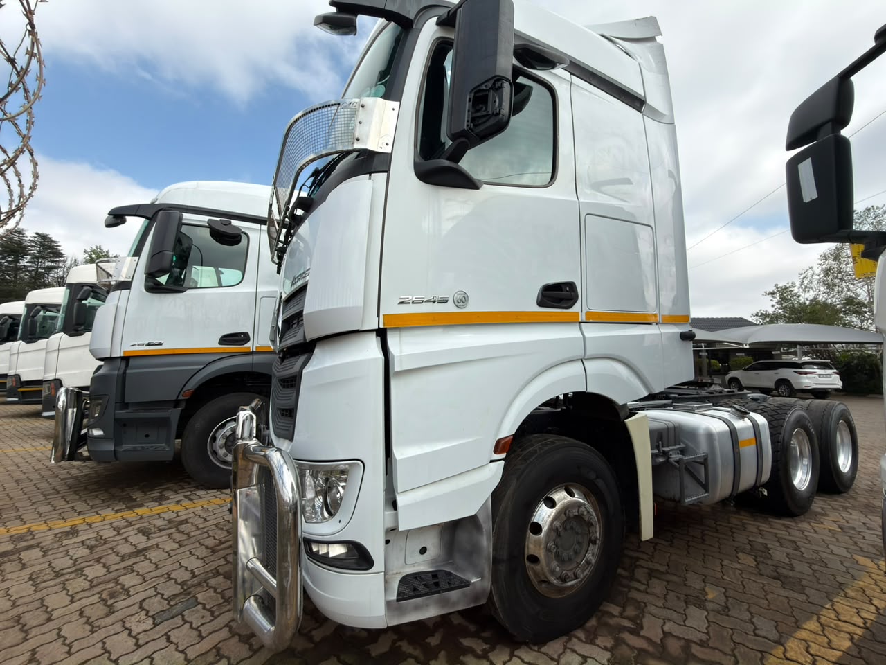 2023 MERCEDES BENZ ACTROS 2645 TRUCK TRACTOR (SN5895)