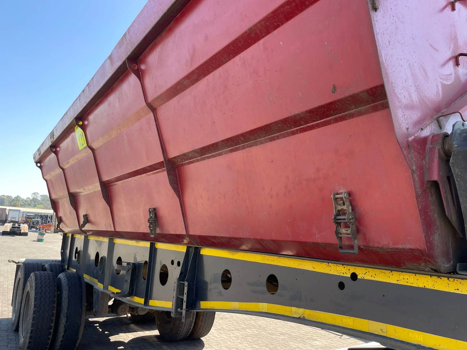 2017 AFRIT LINK SIDE TIPPER TRAILER (CS279)