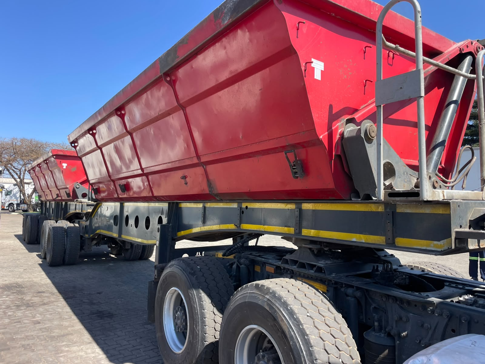 2013 AFRIT LINK SIDE TIPPER TRAILER (CS280)