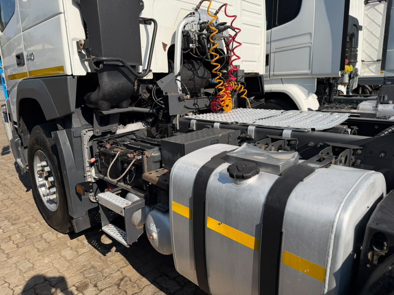 2021 VOLVO FMX440 TRUCK TRACTOR (SN5898)