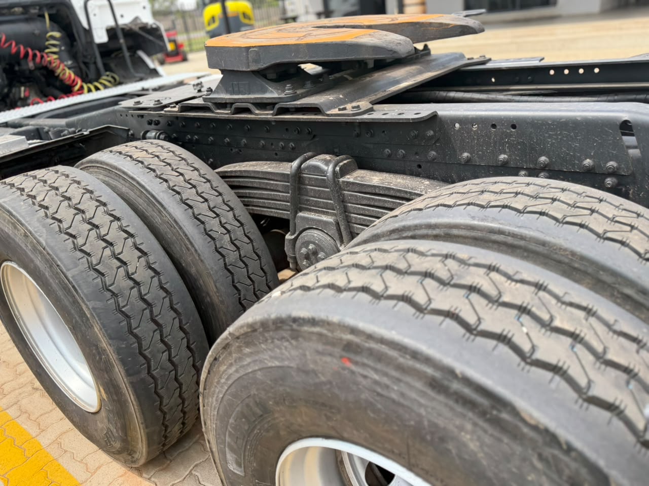 2022 MAN 27-480 TRUCK TRACTOR (L261)