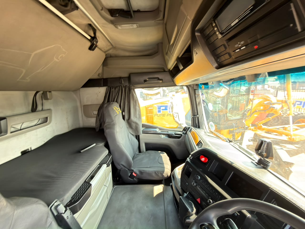 2022 MAN 27-480 TRUCK TRACTOR (IS1025)