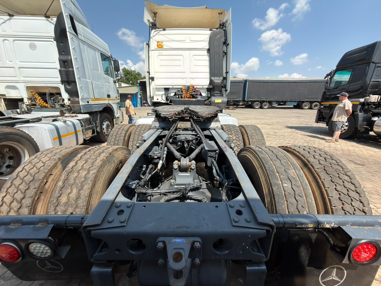 2011 MERCEDES ACTROS 2644 TRUCK TRACTOR (CS281)