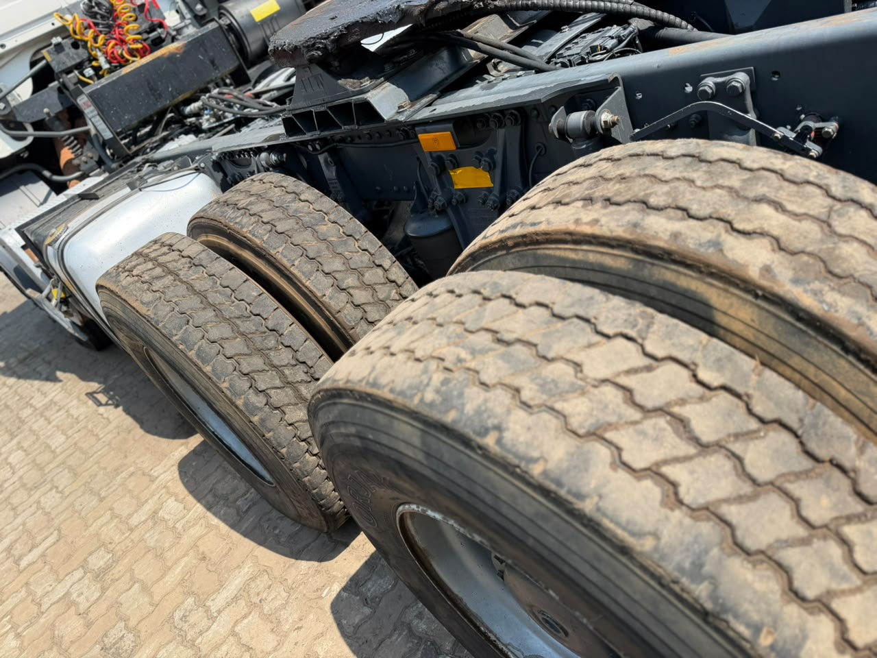 2011 MERCEDES ACTROS 2644 TRUCK TRACTOR (CS281)