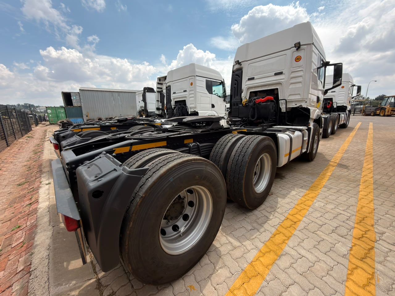 2022 MAN 27-480 TRUCK TRACTOR (IS1021)