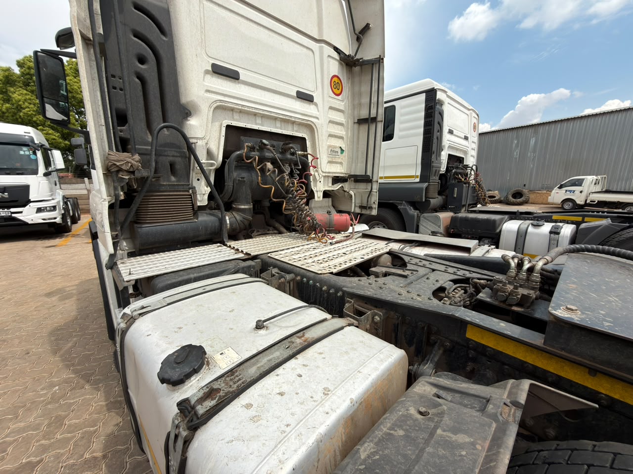 2019 MAN 26-440 TRUCK TRACTOR (CS2214)
