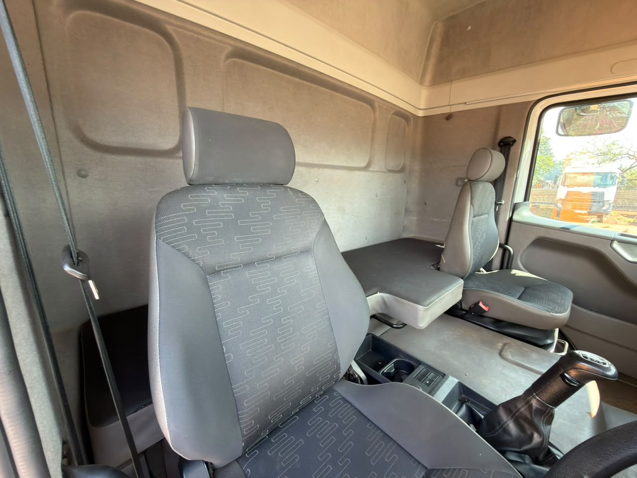 2018 VOLKSWAGEN CONSTILLATION 19-320 TRUCK TRACTOR (CB238)