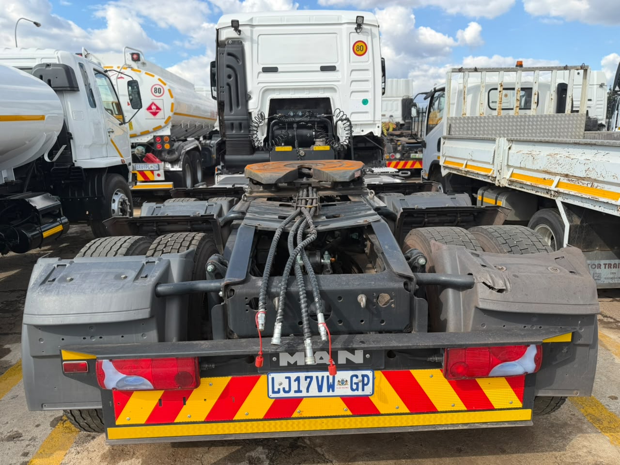 2023 MAN 33-440 TRUCK TRACTOR (CS2212)