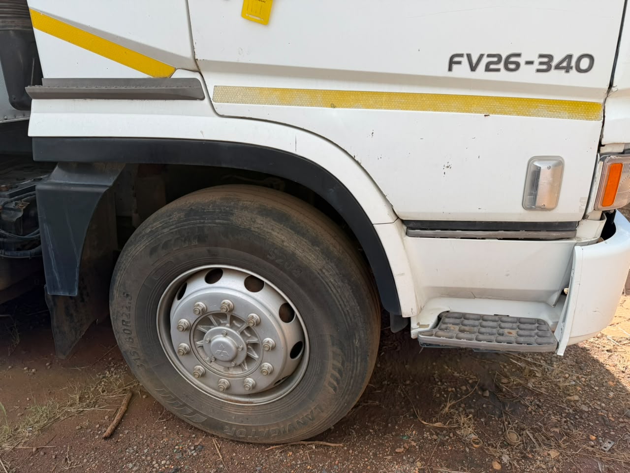 2007 FUSO FV26-340 TRUCK (S001889A)