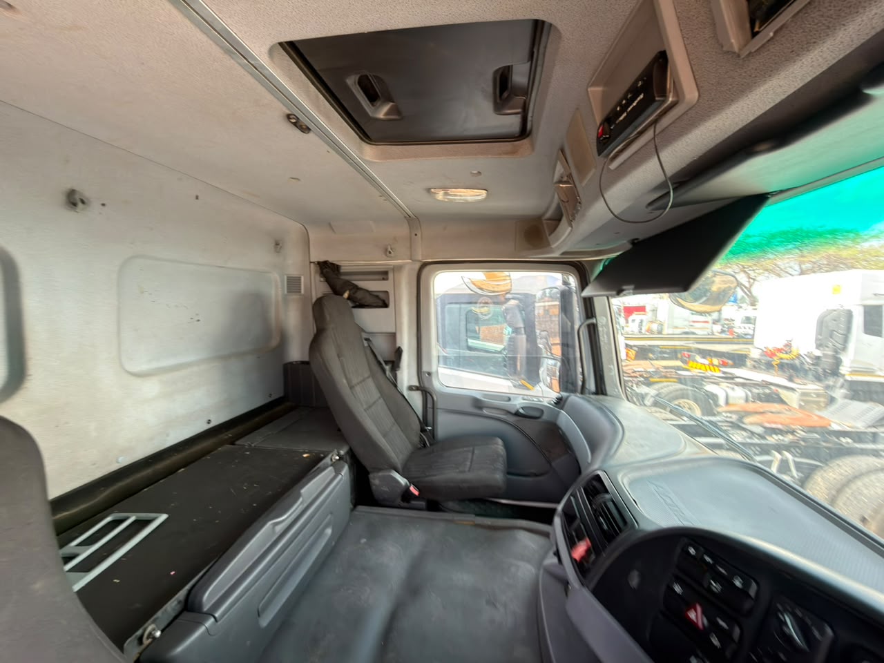 2018 MERCEDES BENZ 2641 TRUCK TRACTOR (CB87)