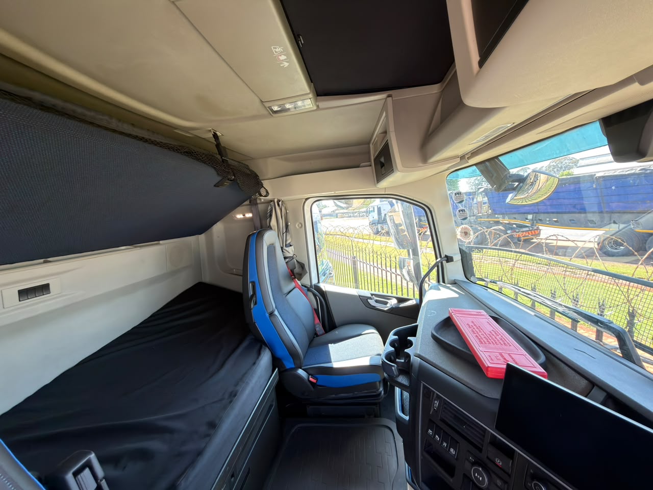 2024 VOLVO FH440 TRUCK TRACTOR (SN5905)