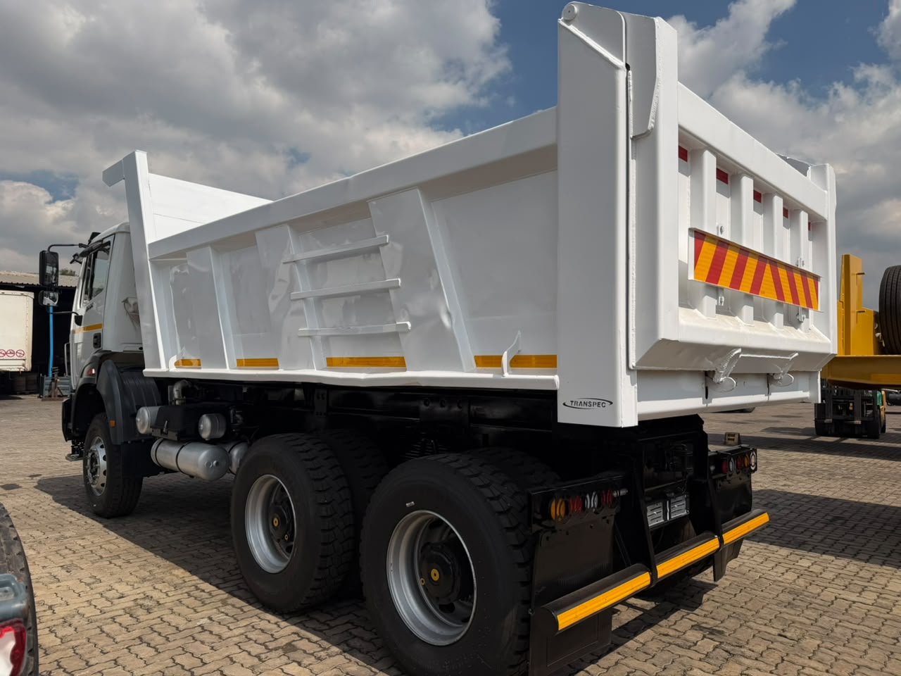 2026 POWERSTAR 2628 TIPPER TRUCK (PCS648)