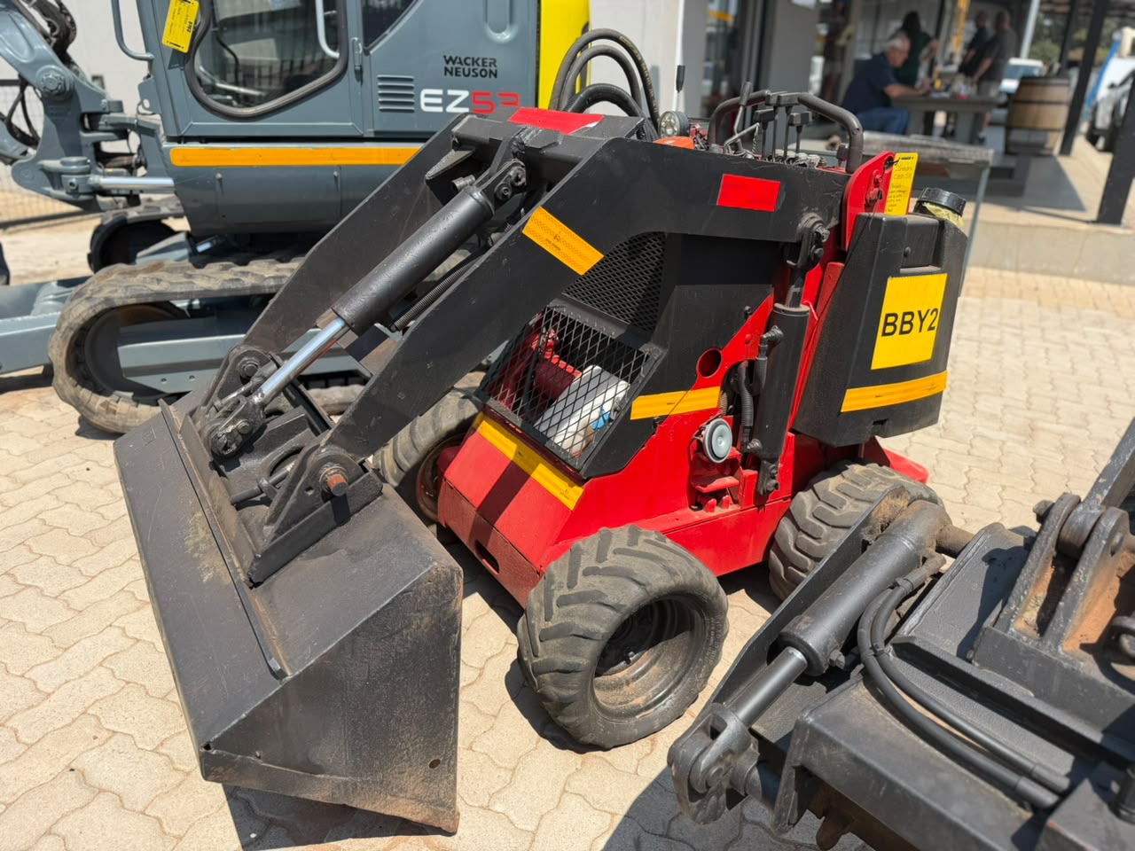 USED DINGO MINI DIGGER (S001870A)