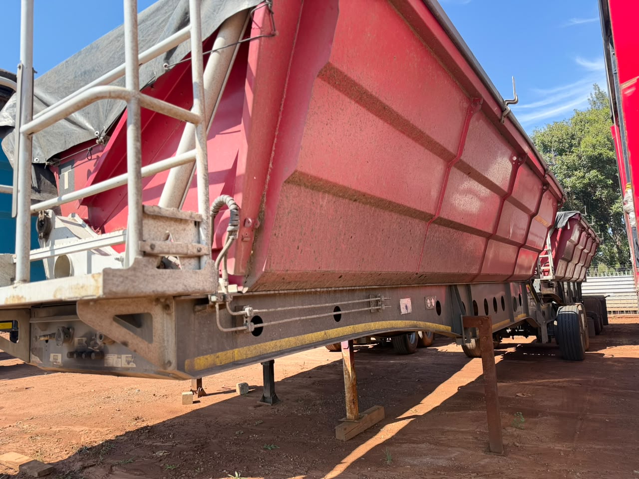 2019 AFRIT 40M3 LINK SIDE TIPPER TRAILER (SN5910)