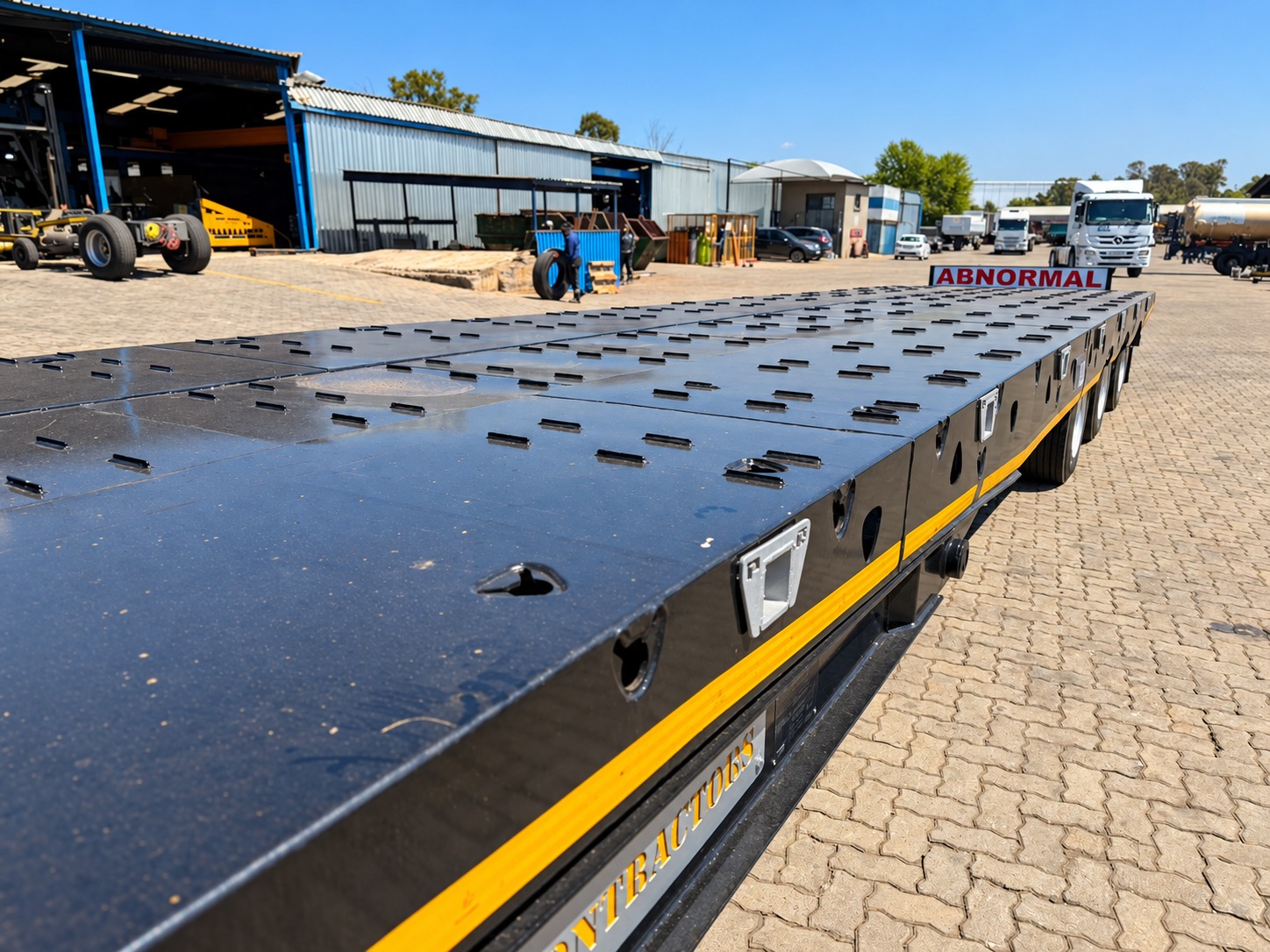 NEW PR TRAILER 30 TON ROLLBACK WITH WINCH
