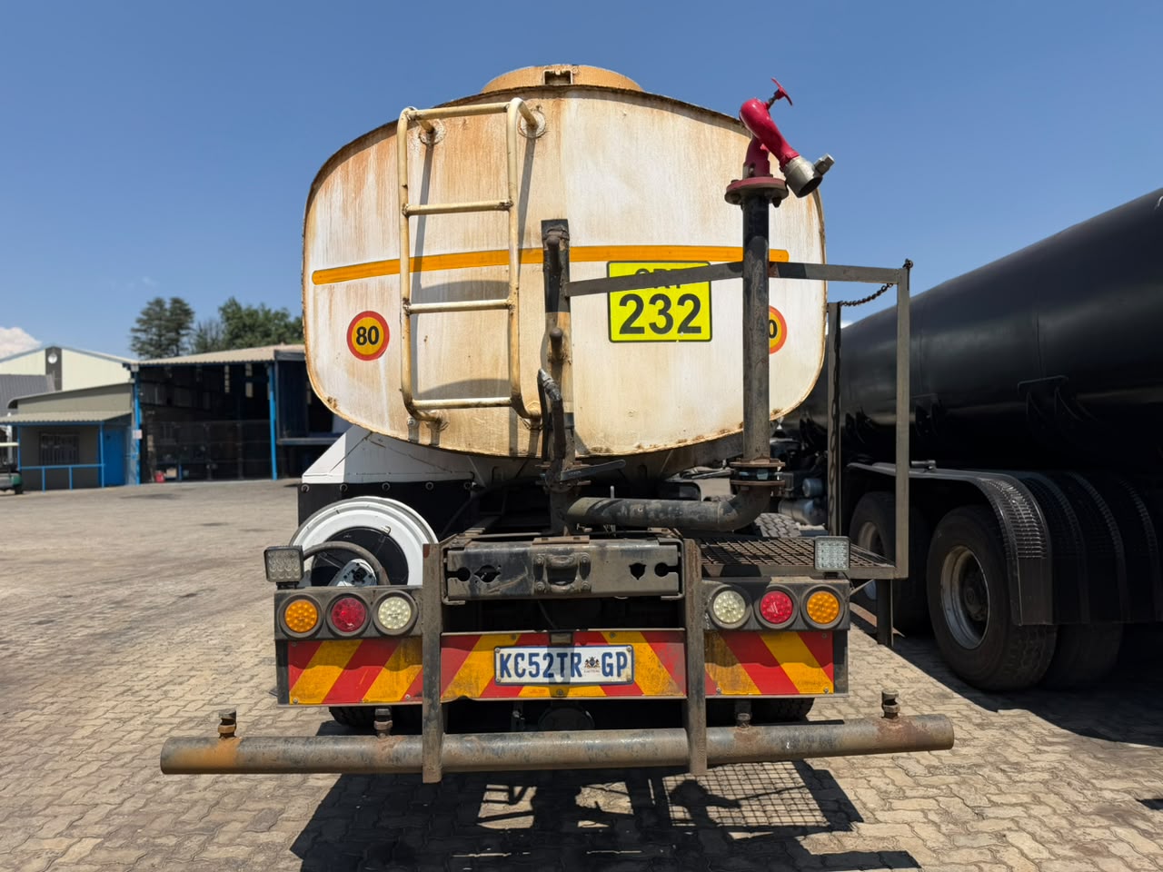 2018 POWERSTAR 2628 WATERBOWSER TRUCK (PCS652)