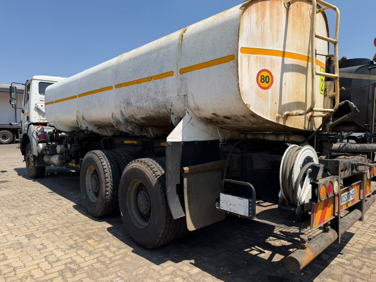 2018 POWERSTAR 2628 WATERBOWSER TRUCK (PCS652)