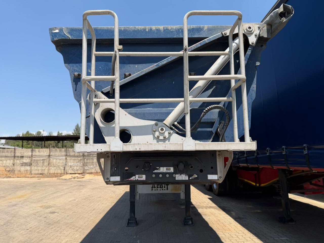 2013 AFRIT LINK SIDE TIPPER TRAILER (SN5913)