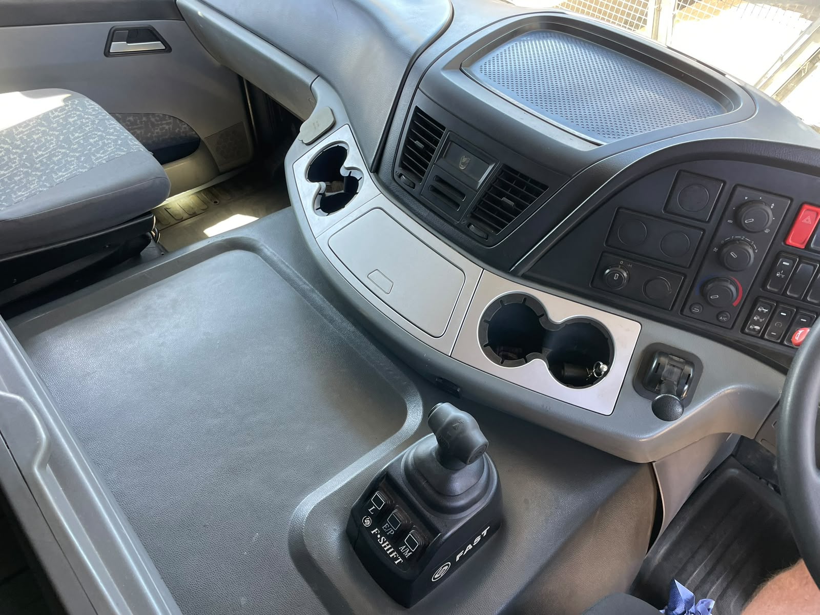 2022 POWERSTAR 2646 TRUCK TRACTOR (SN5917)