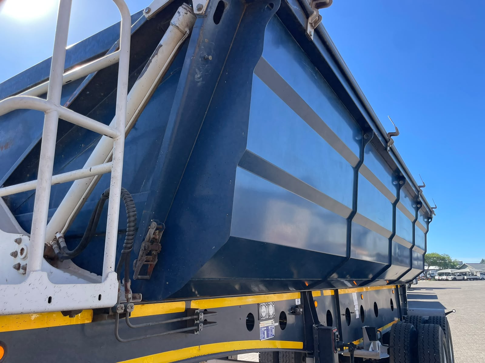 2023 AFRIT LINK SIDE TIPPER TRAILER (SN5918)