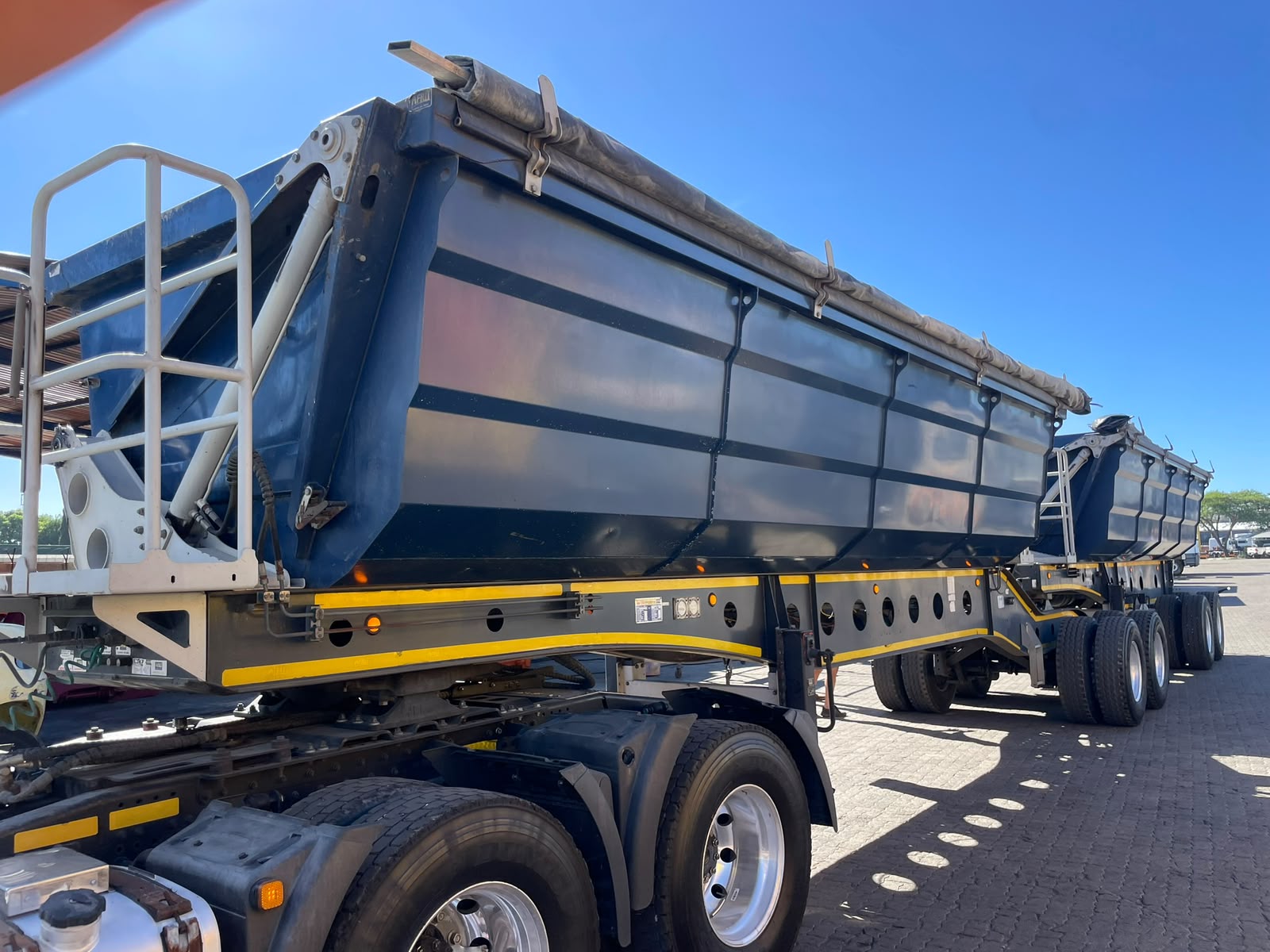 2023 AFRIT LINK SIDE TIPPER TRAILER (SN5918)